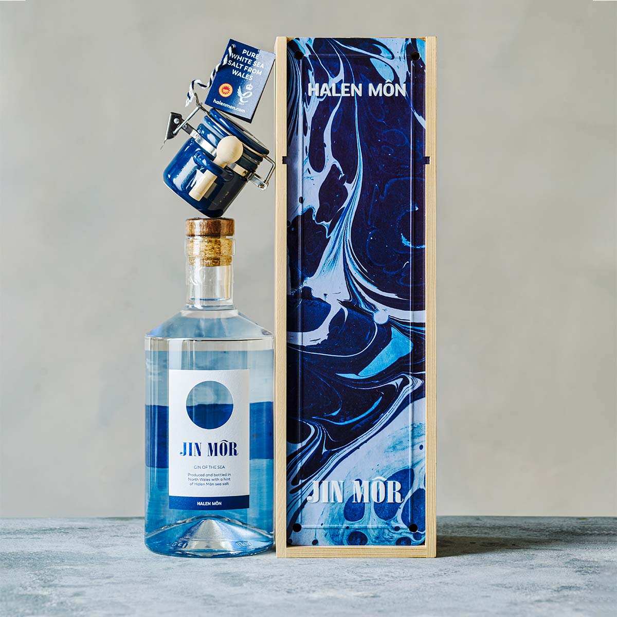 Menai Strait Luxury Gin Giftbox - Gin + Sea Salt