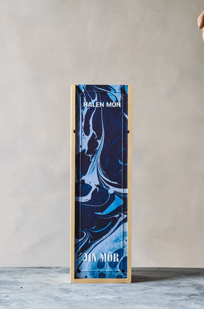 Menai Strait Luxury Gin Giftbox - Gin + Sea Salt - Image 2