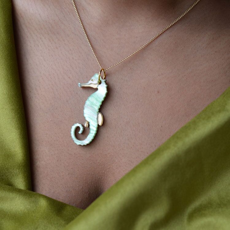 Handmade Seahorse Necklace (green)