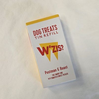 'Postman and roast' flavour dog treat box