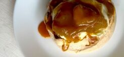 Meringues caramel hallt ac afal bach