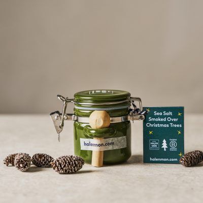 Little Ceramic Jar with Christmas Tree Sea Salt (15g)